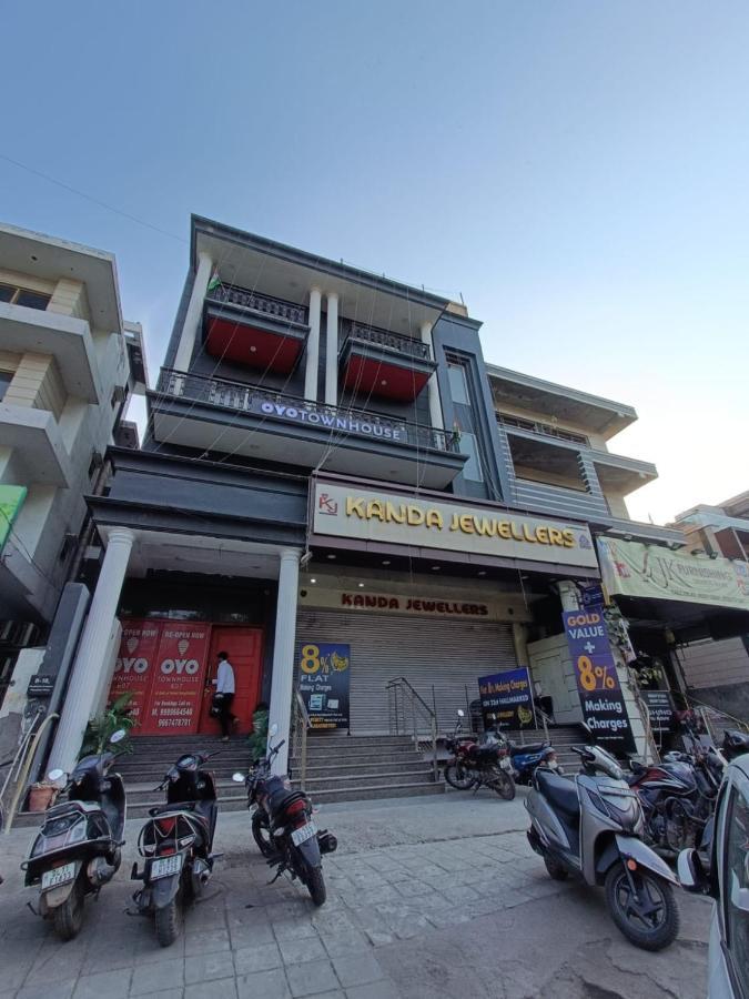 Hotel OYO Townhouse 607 Paschim Vihar Delhi  Exterior foto