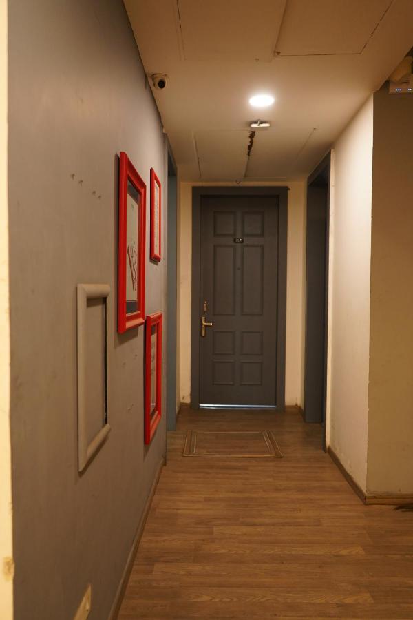 Hotel OYO Townhouse 607 Paschim Vihar Delhi  Exterior foto