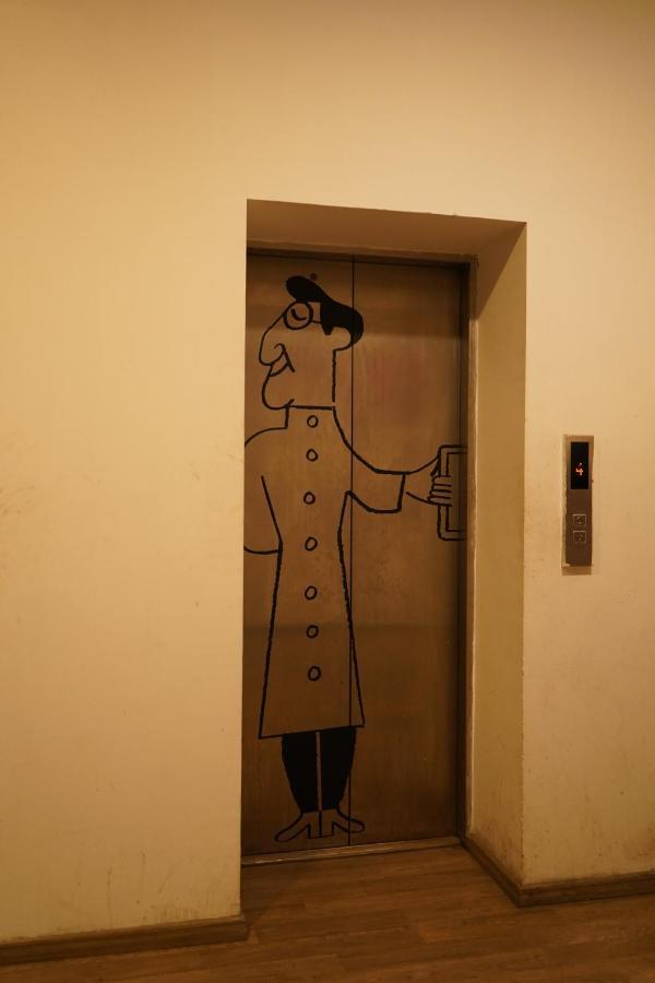 Hotel OYO Townhouse 607 Paschim Vihar Delhi  Exterior foto