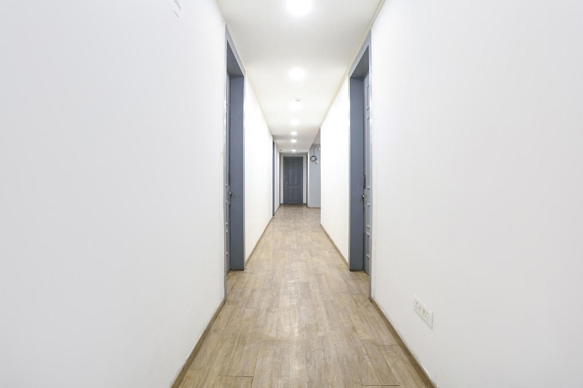 Hotel OYO Townhouse 607 Paschim Vihar Delhi  Exterior foto