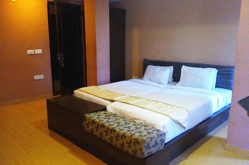 Hotel OYO Townhouse 607 Paschim Vihar Delhi  Exterior foto